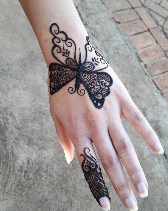 Butterfly Henna On hands
